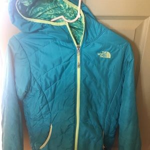 Youth girls The North Face reversible jacket.